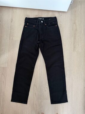Men’s Black Straight-Leg Jeans